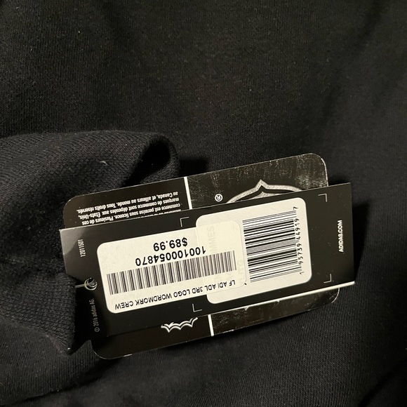 Brand New with tags maple leafs sweater - Picture 2 of 5